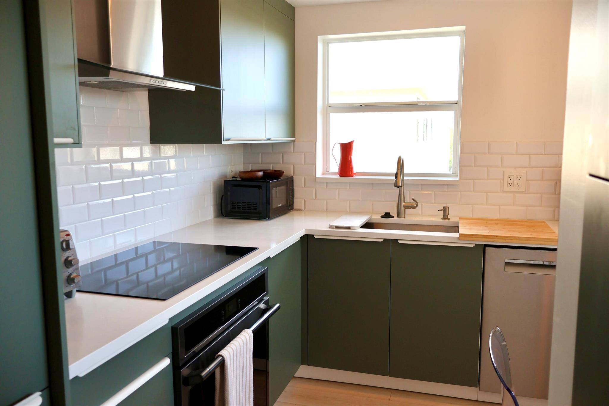 17 Colonial Club Drive 305