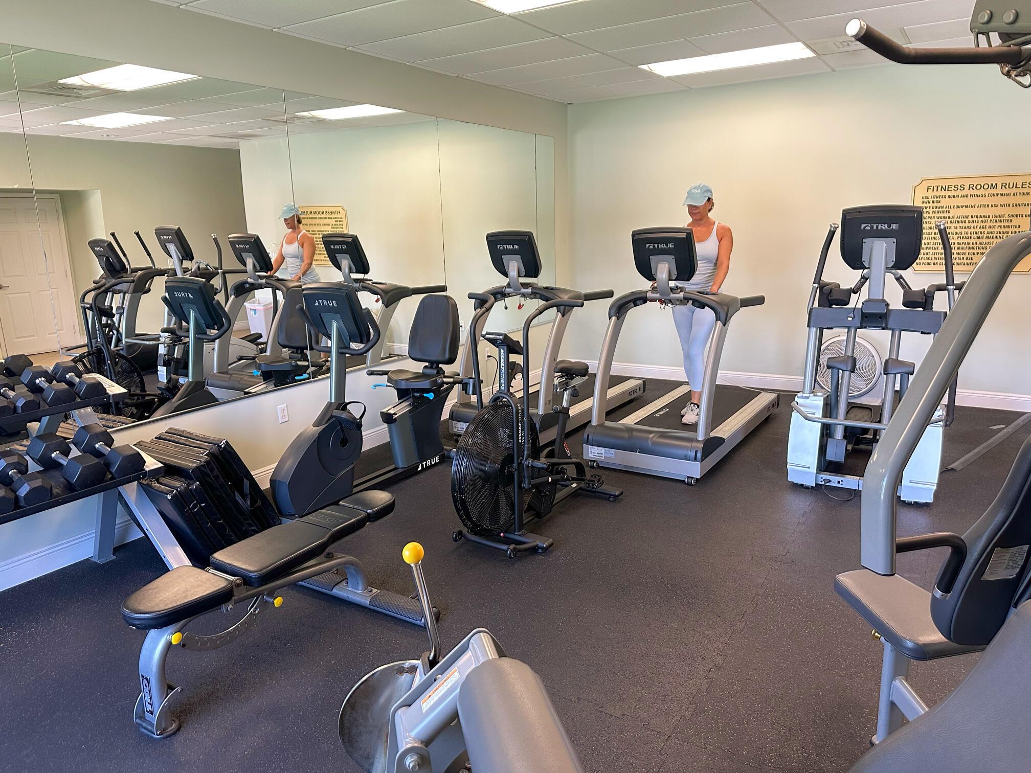 17 Colonial Club Drive 305