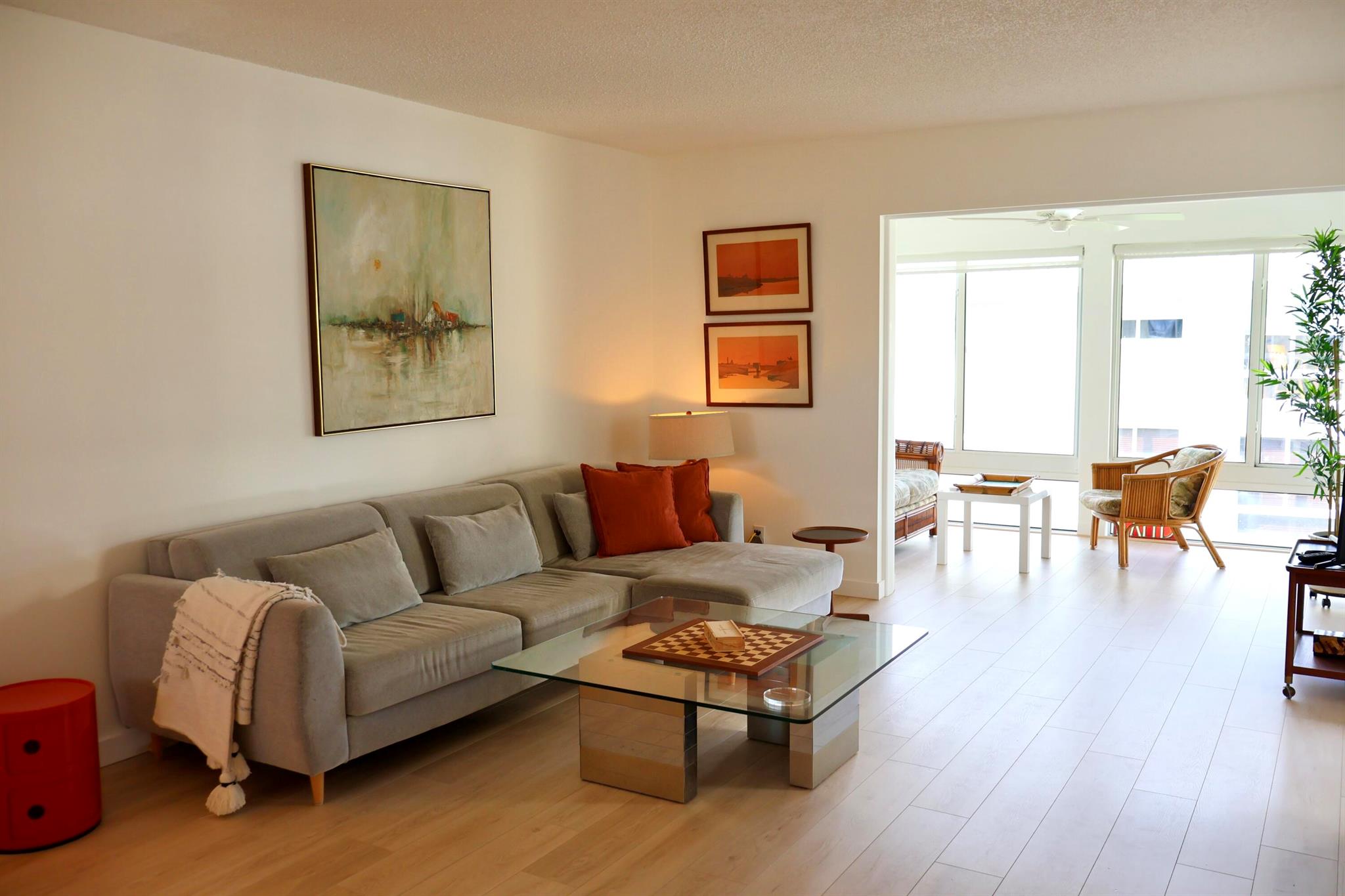 17 Colonial Club Drive 305