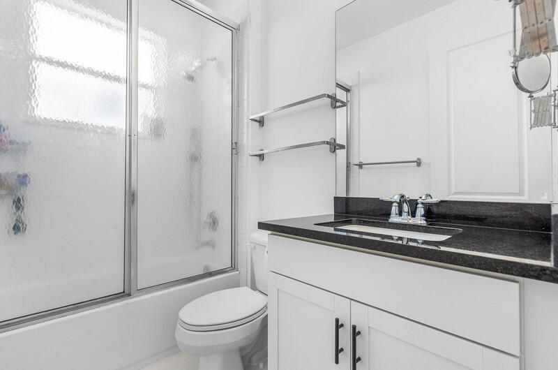 19552 Broad Shore Walk