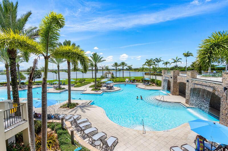 19552 Broad Shore Walk