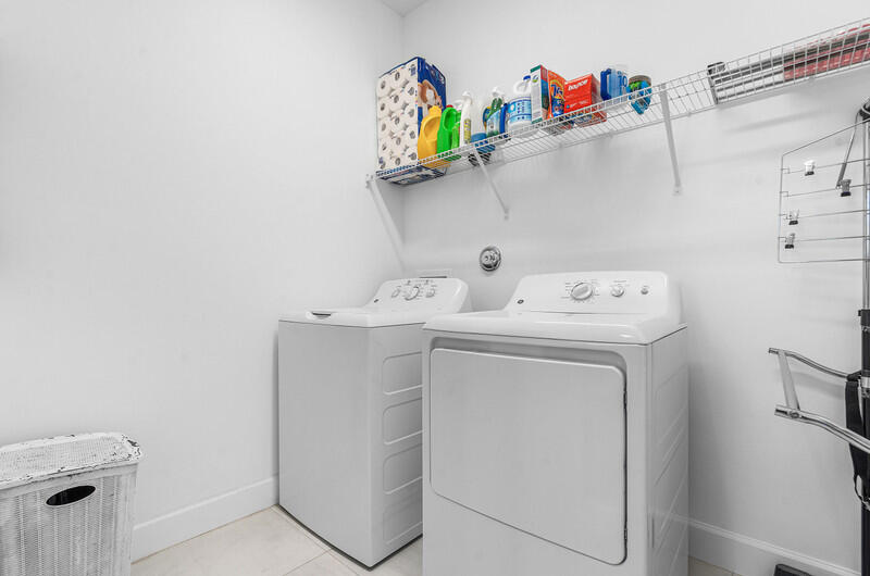 19552 Broad Shore Walk