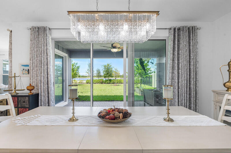 19552 Broad Shore Walk