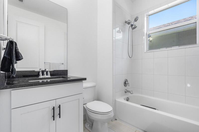 19552 Broad Shore Walk