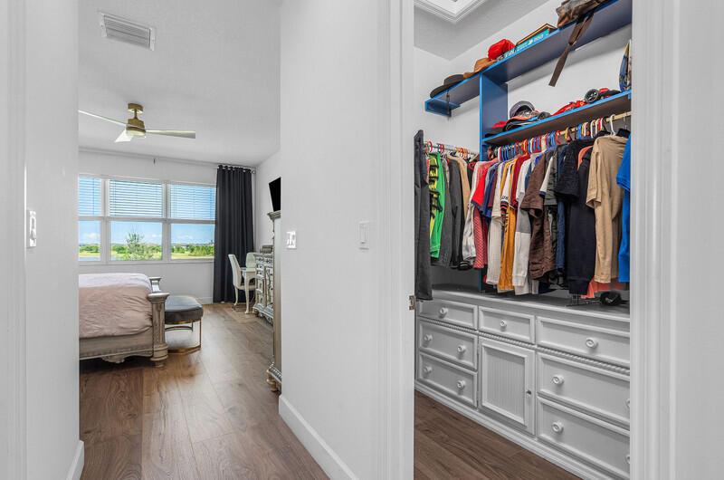 19552 Broad Shore Walk