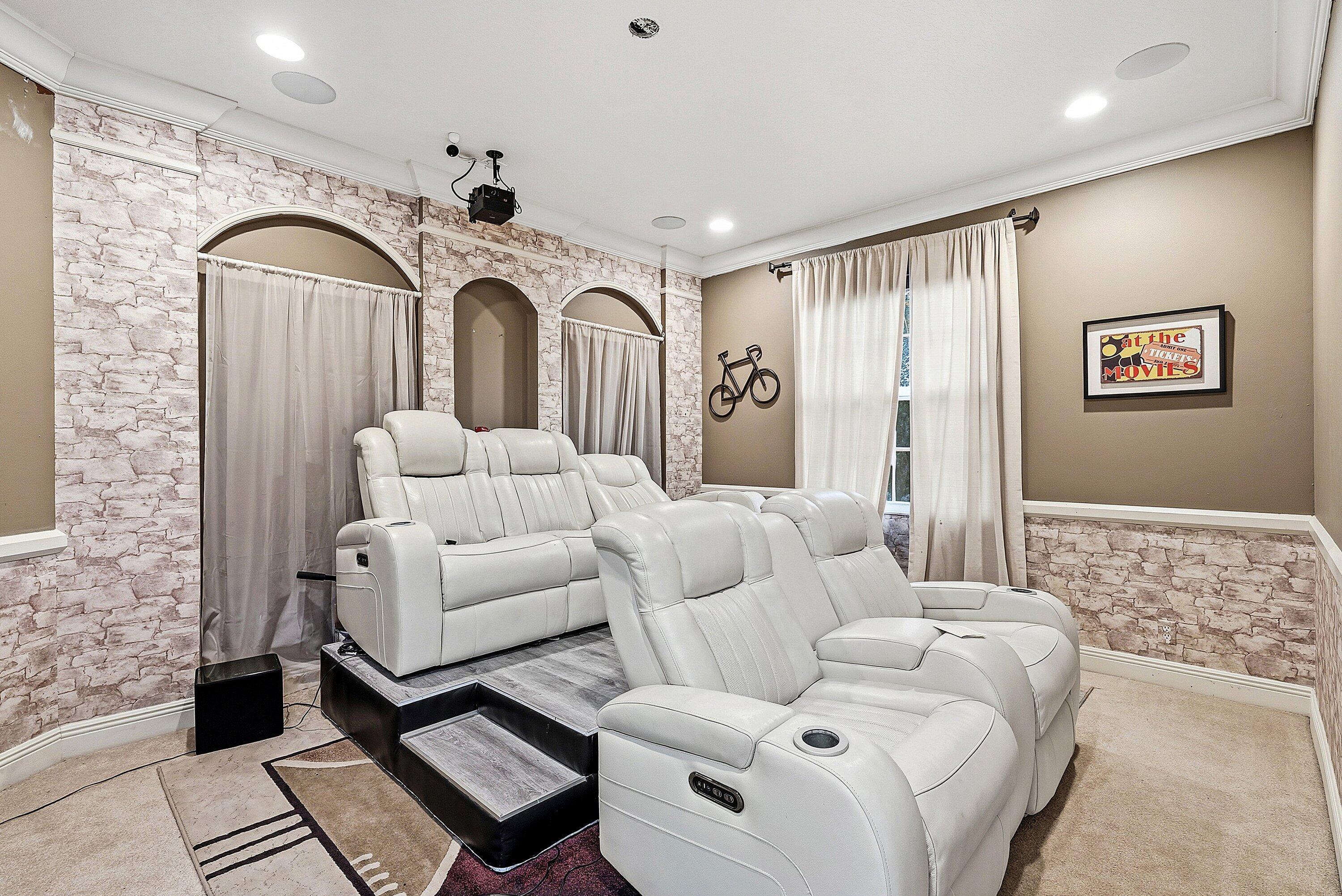 9232 Pineville Drive