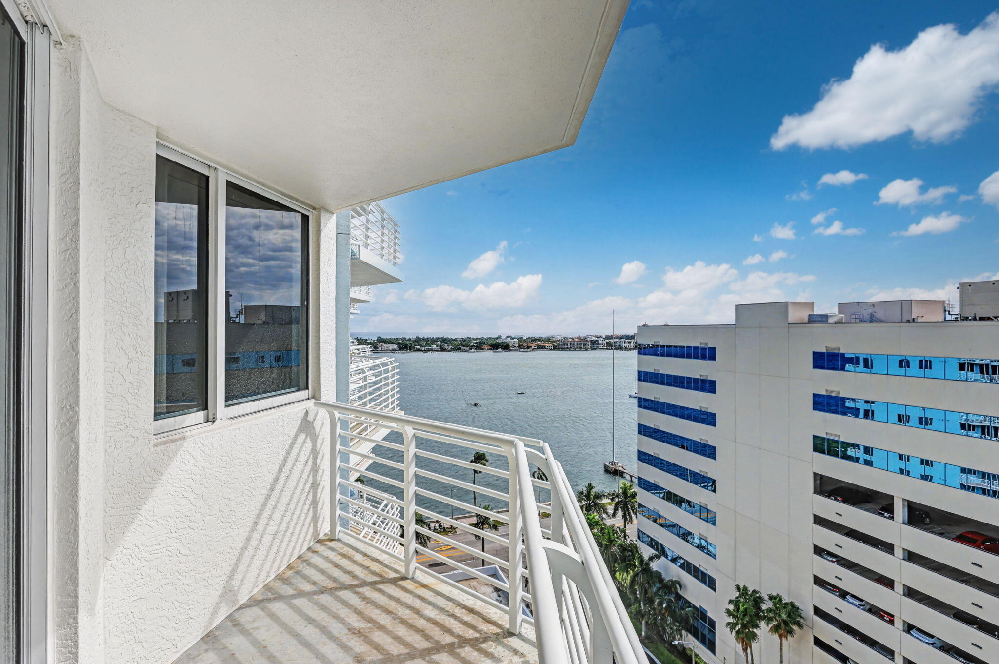 1551 N Flagler Drive 1514