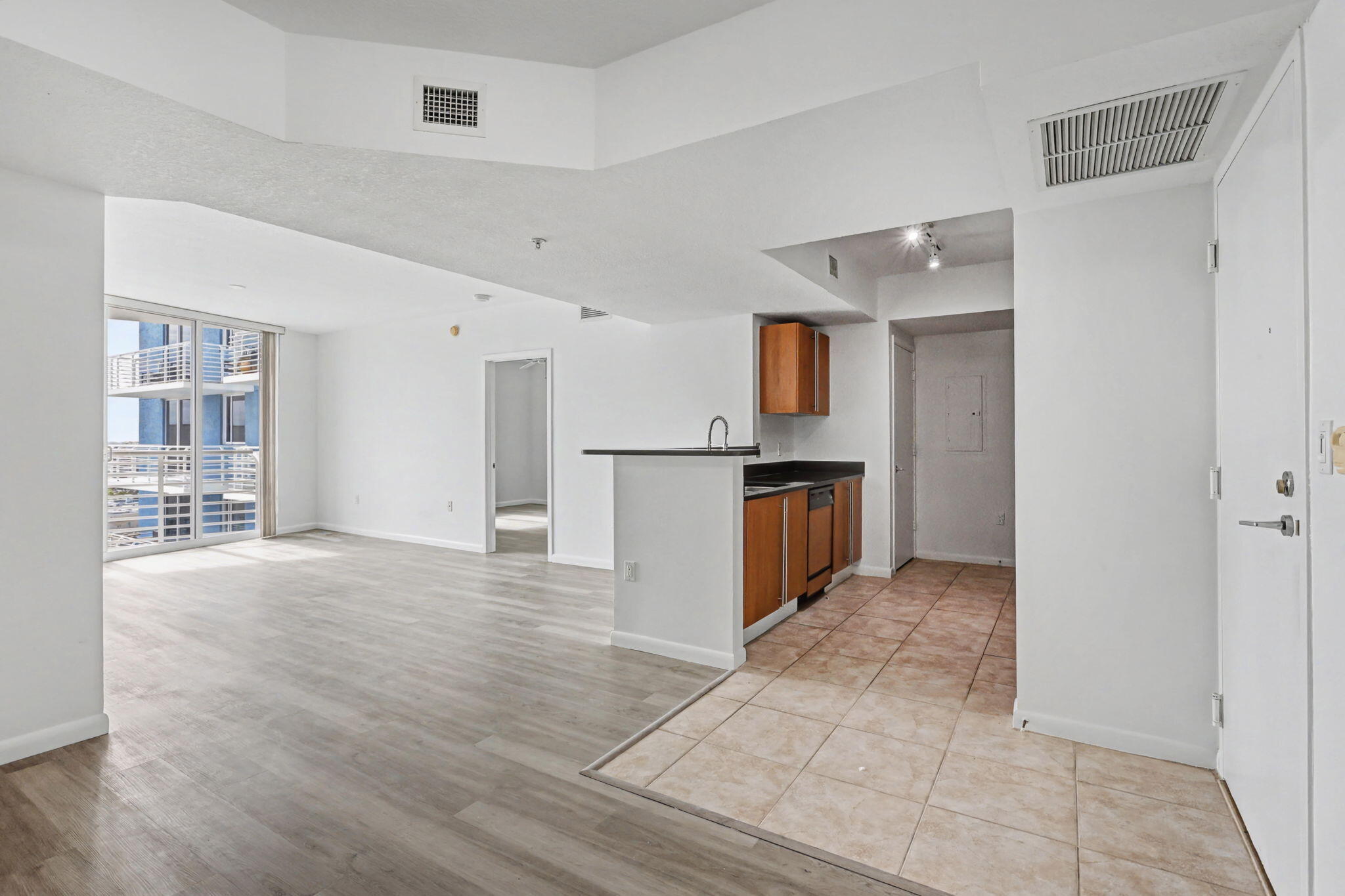 1551 N Flagler Drive 1514