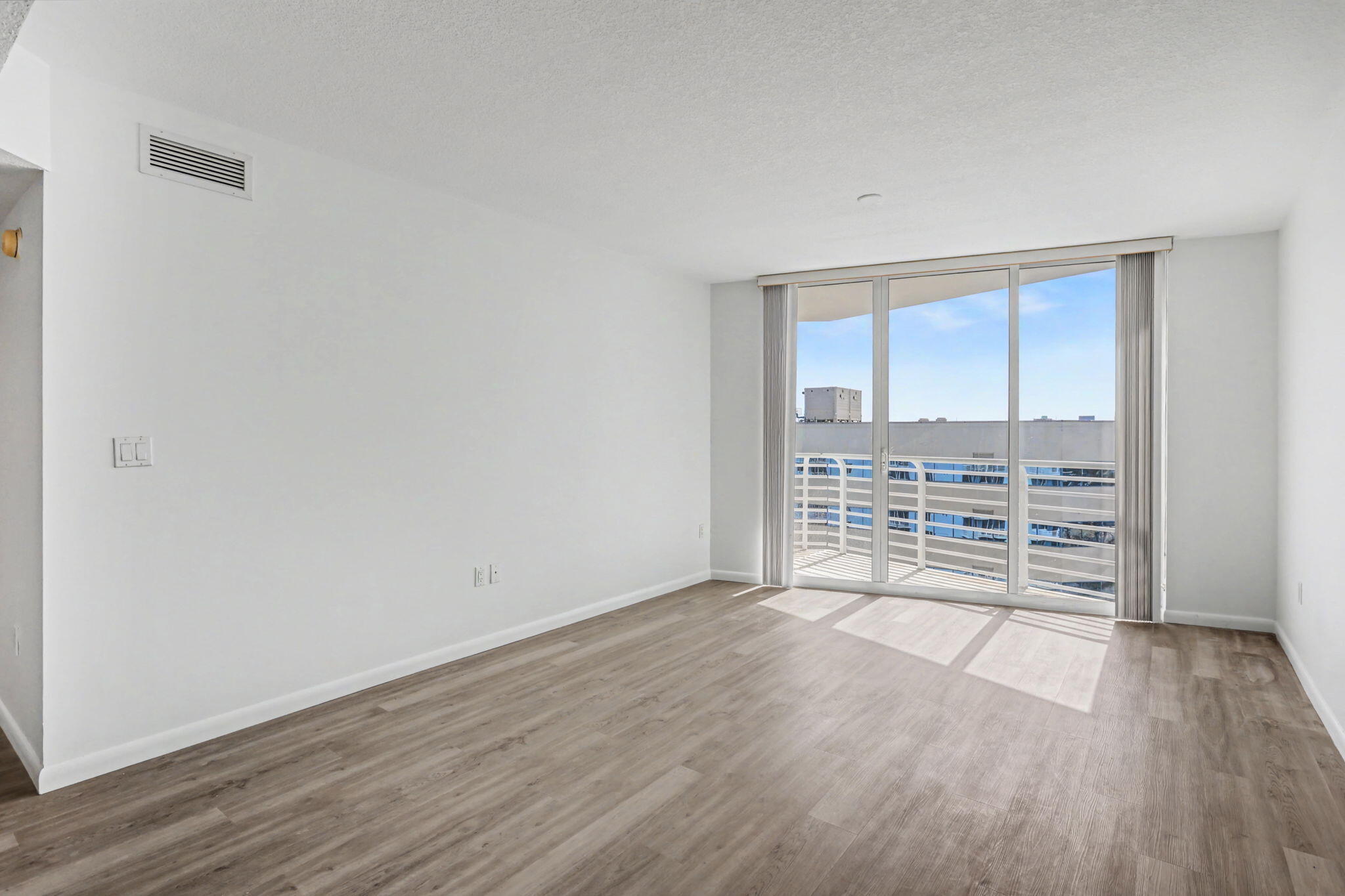 1551 N Flagler Drive 1514