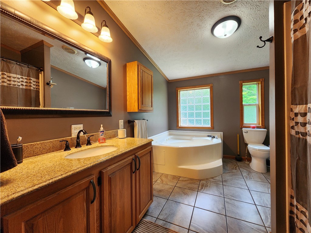 1902 Shady Lane