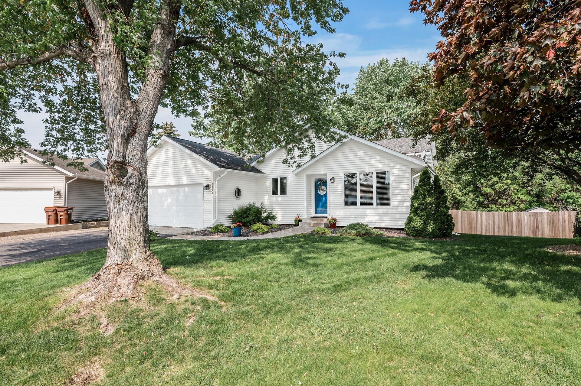 1186 Western Court