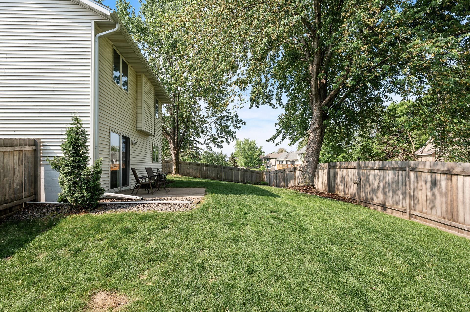 1186 Western Court