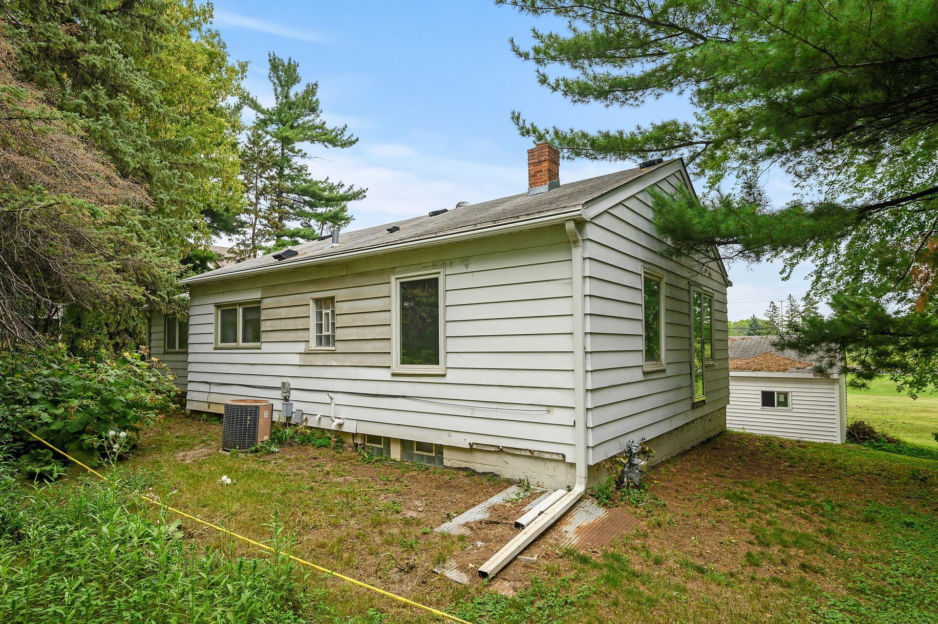5373 Babcock Trail