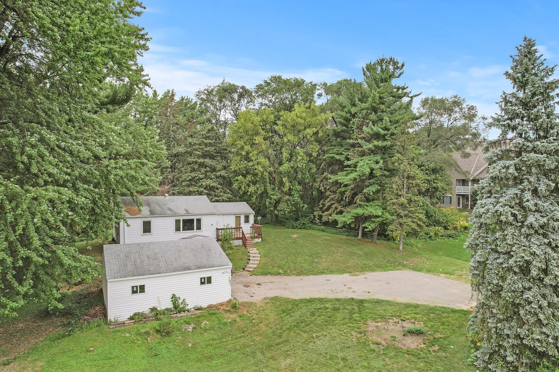 5373 Babcock Trail