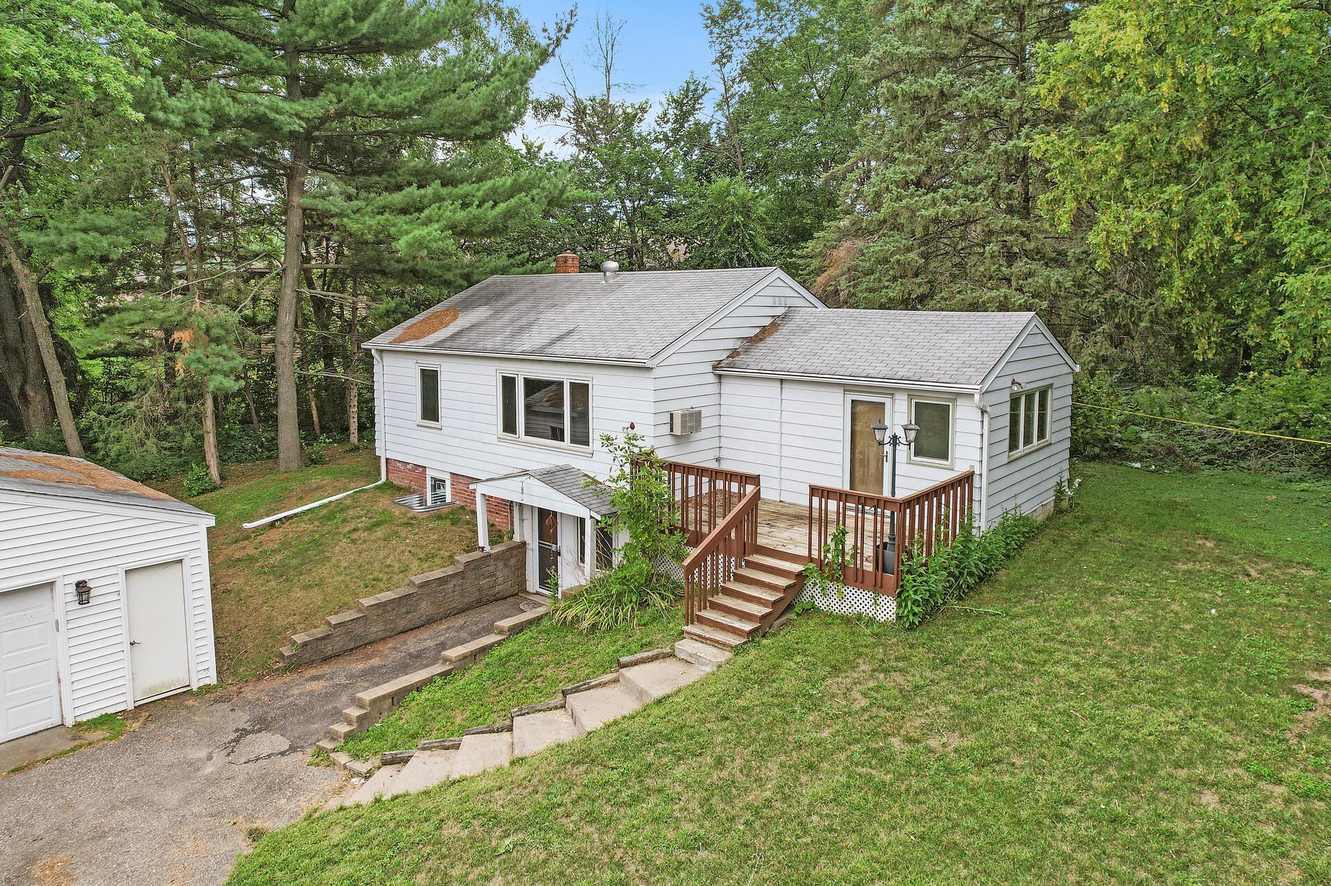 5373 Babcock Trail