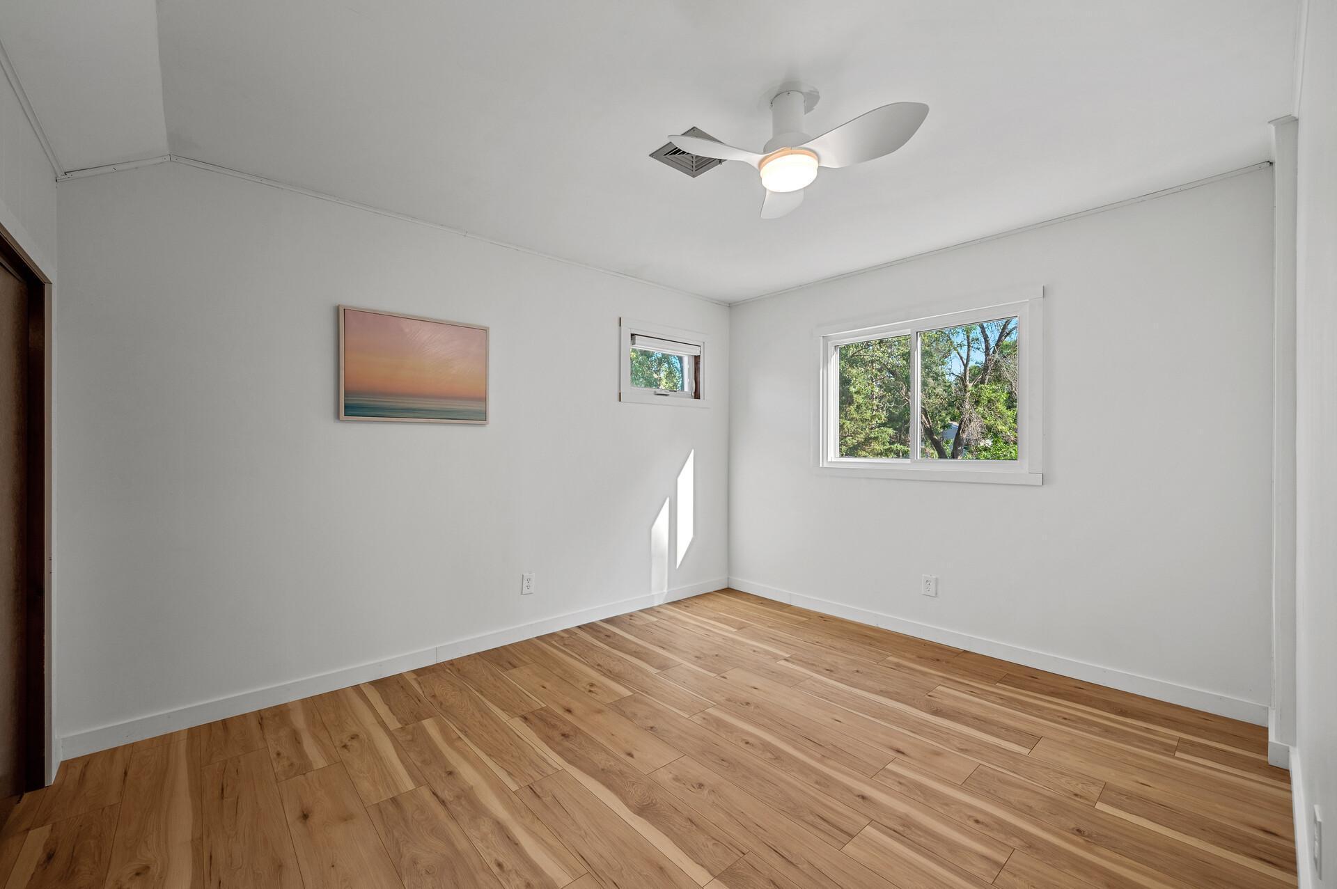526 E 2nd Street