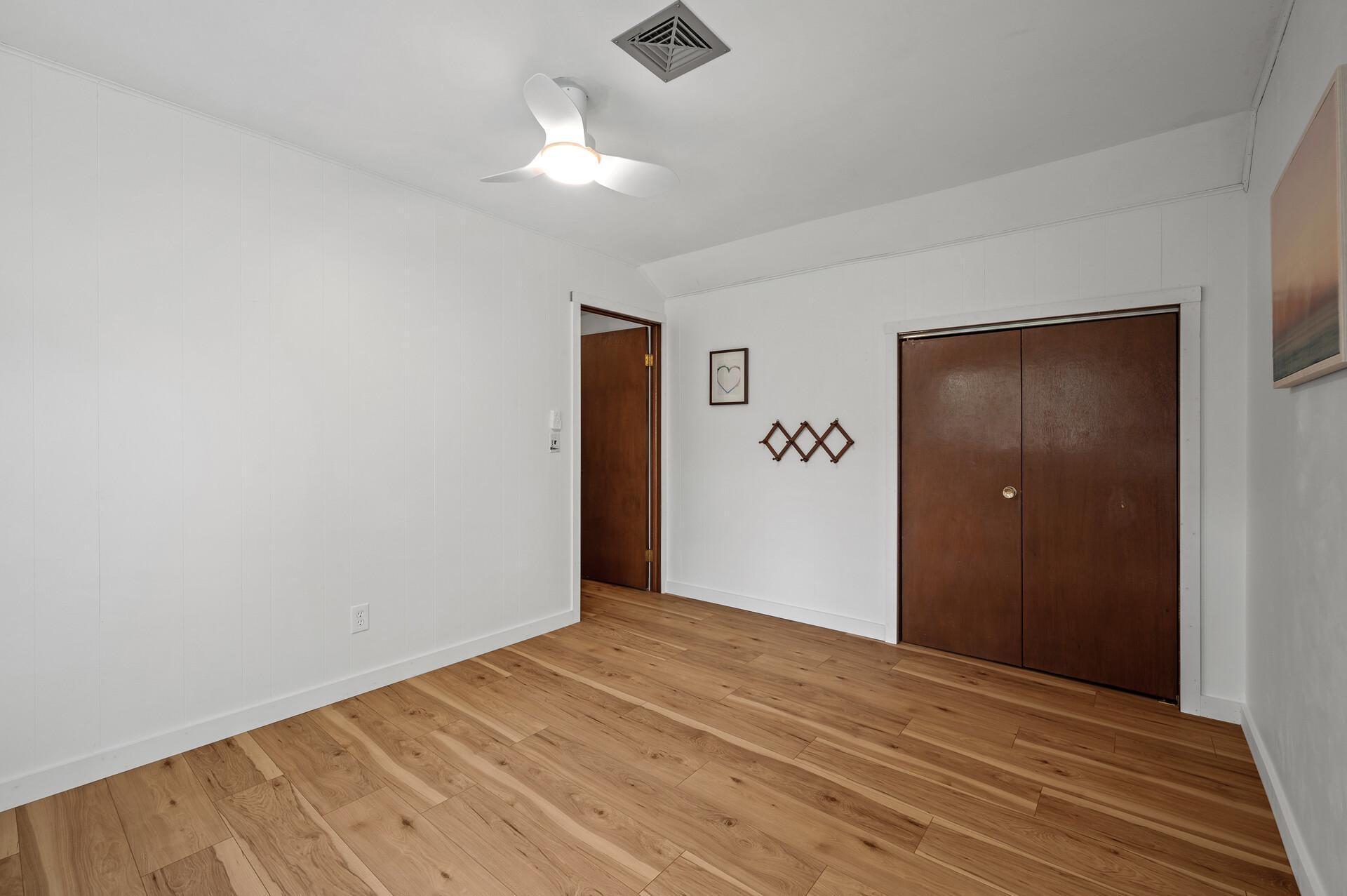 526 E 2nd Street