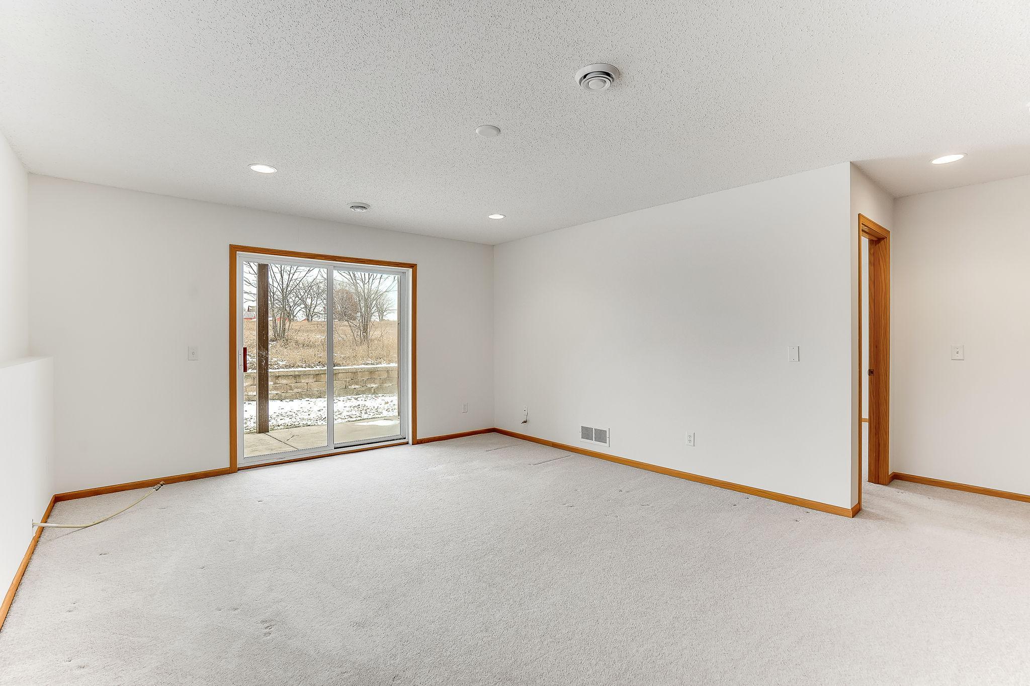 3098 Chisholm Court N