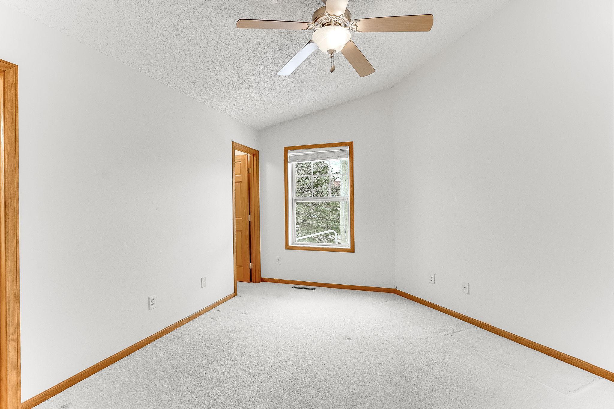 3098 Chisholm Court N
