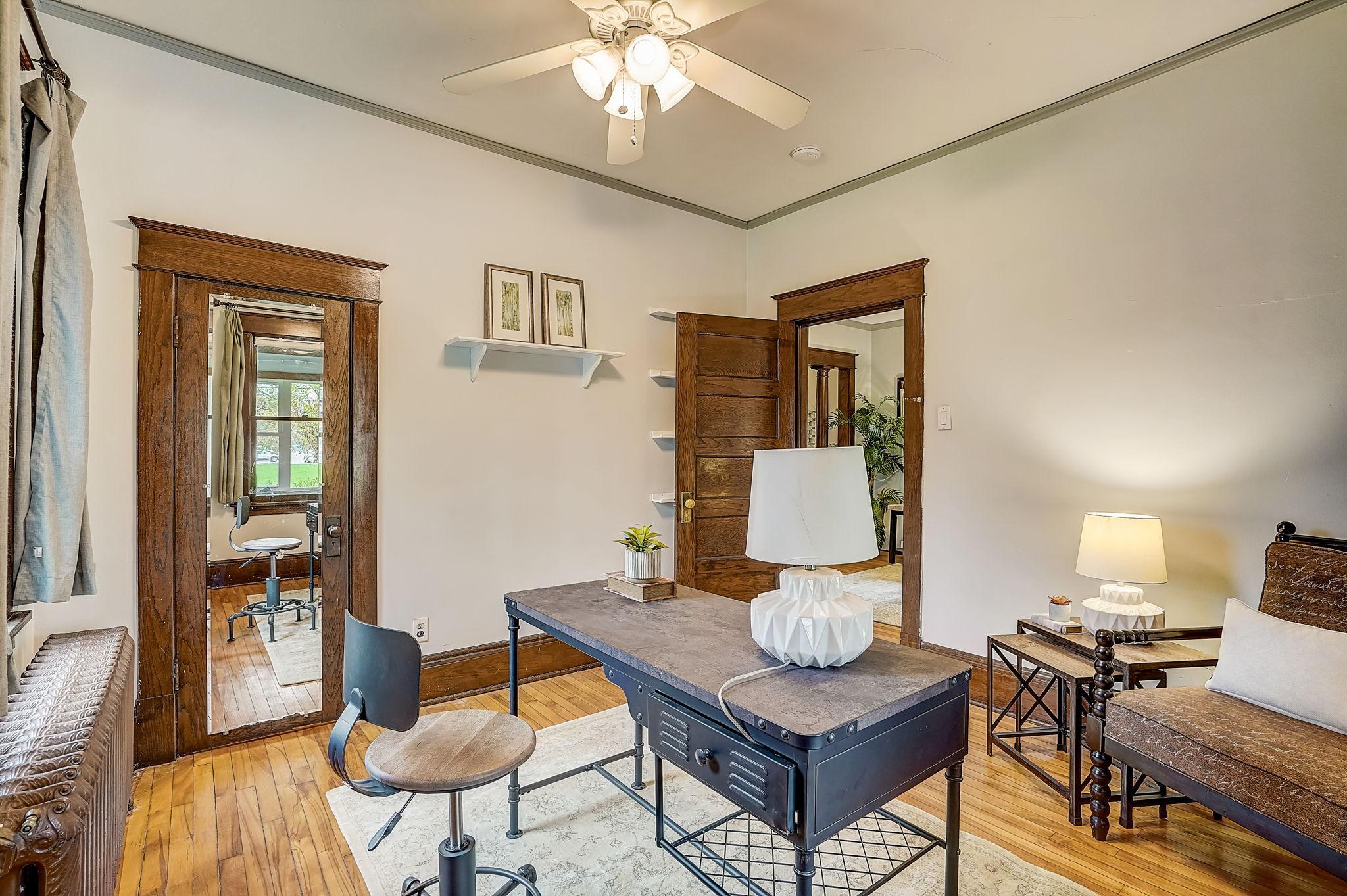 312 Orme Street W