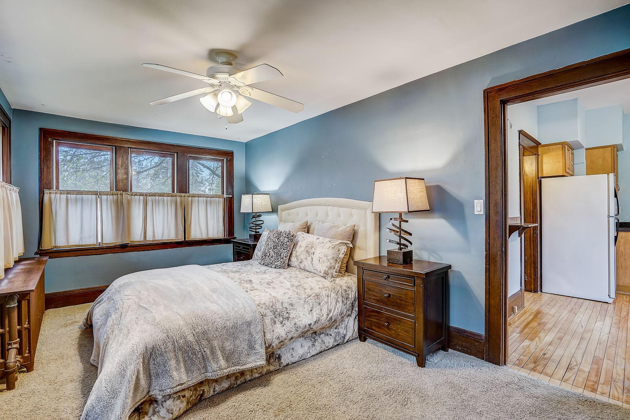312 Orme Street W