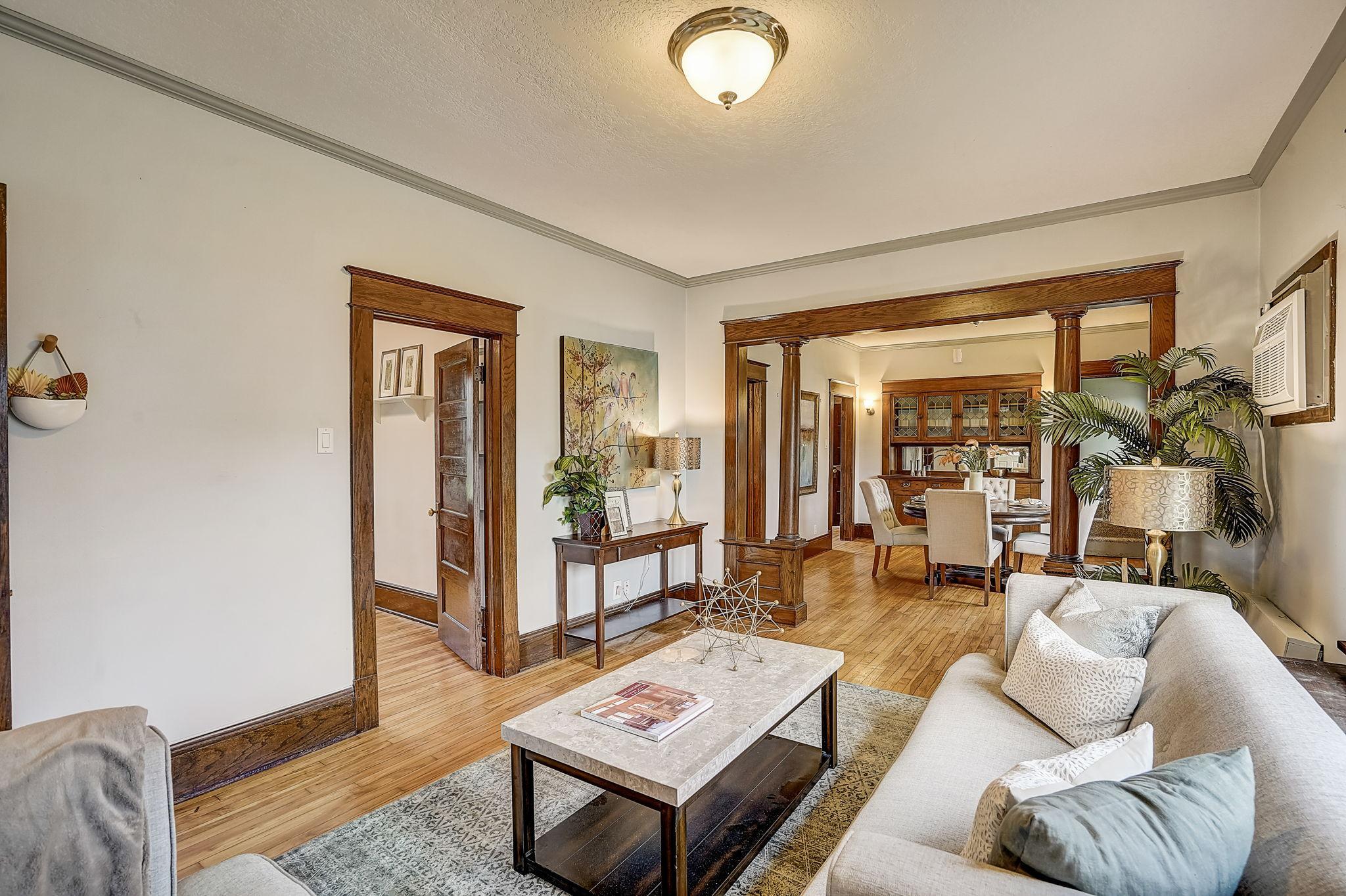 312 Orme Street W