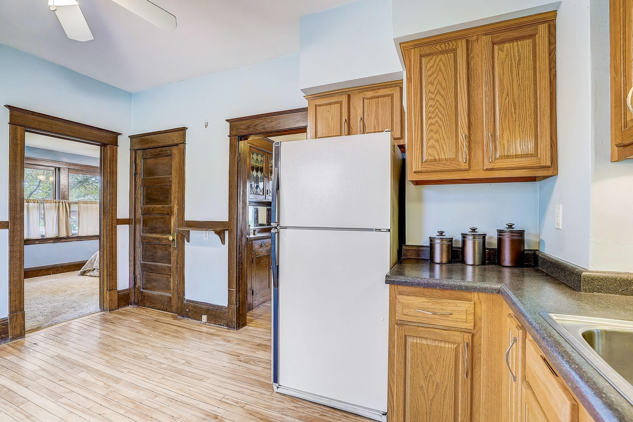 312 Orme Street W