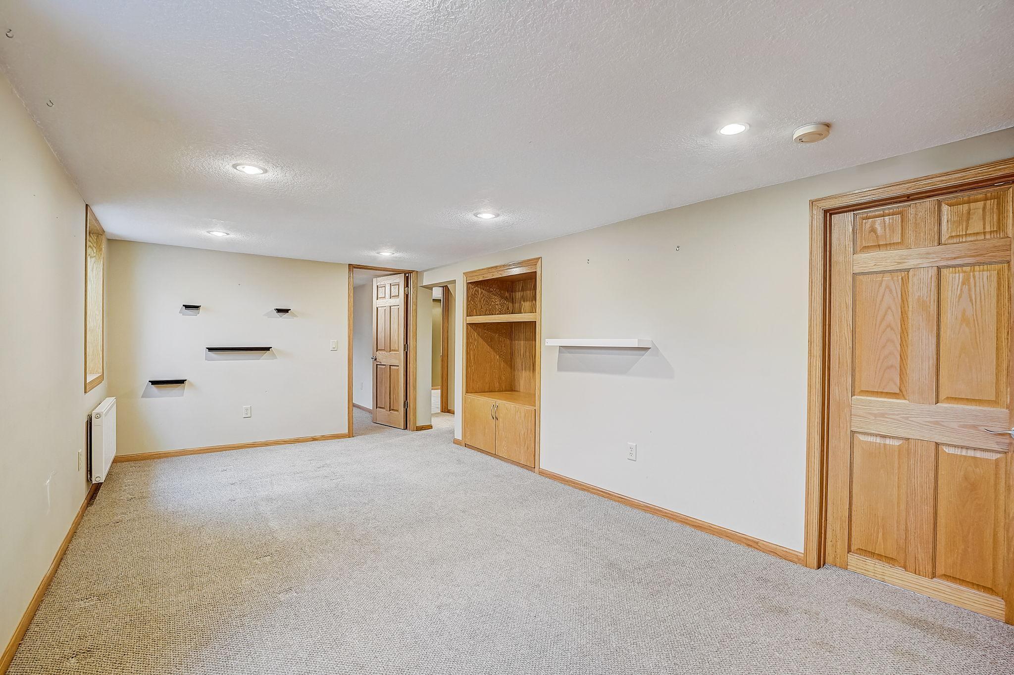 312 Orme Street W