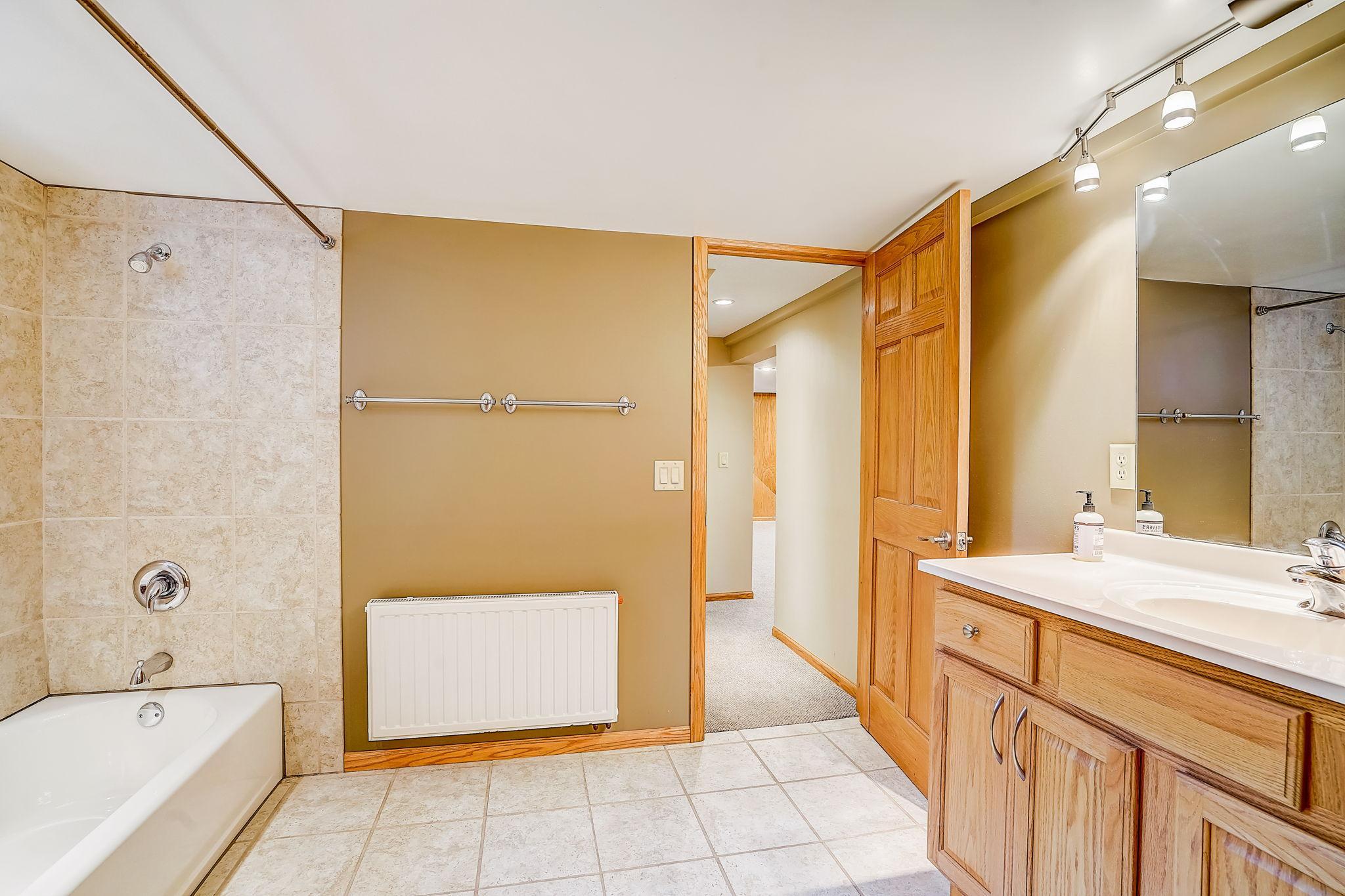 312 Orme Street W