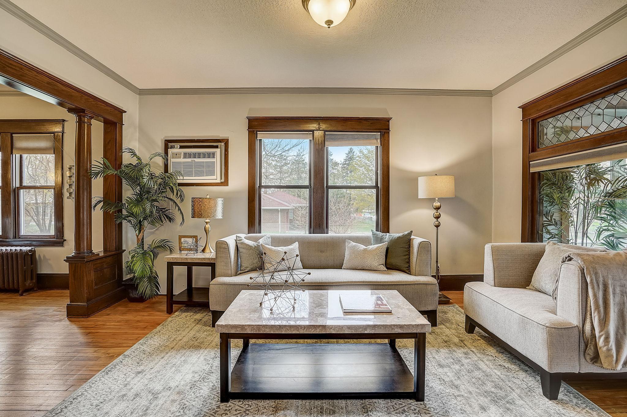 312 Orme Street W