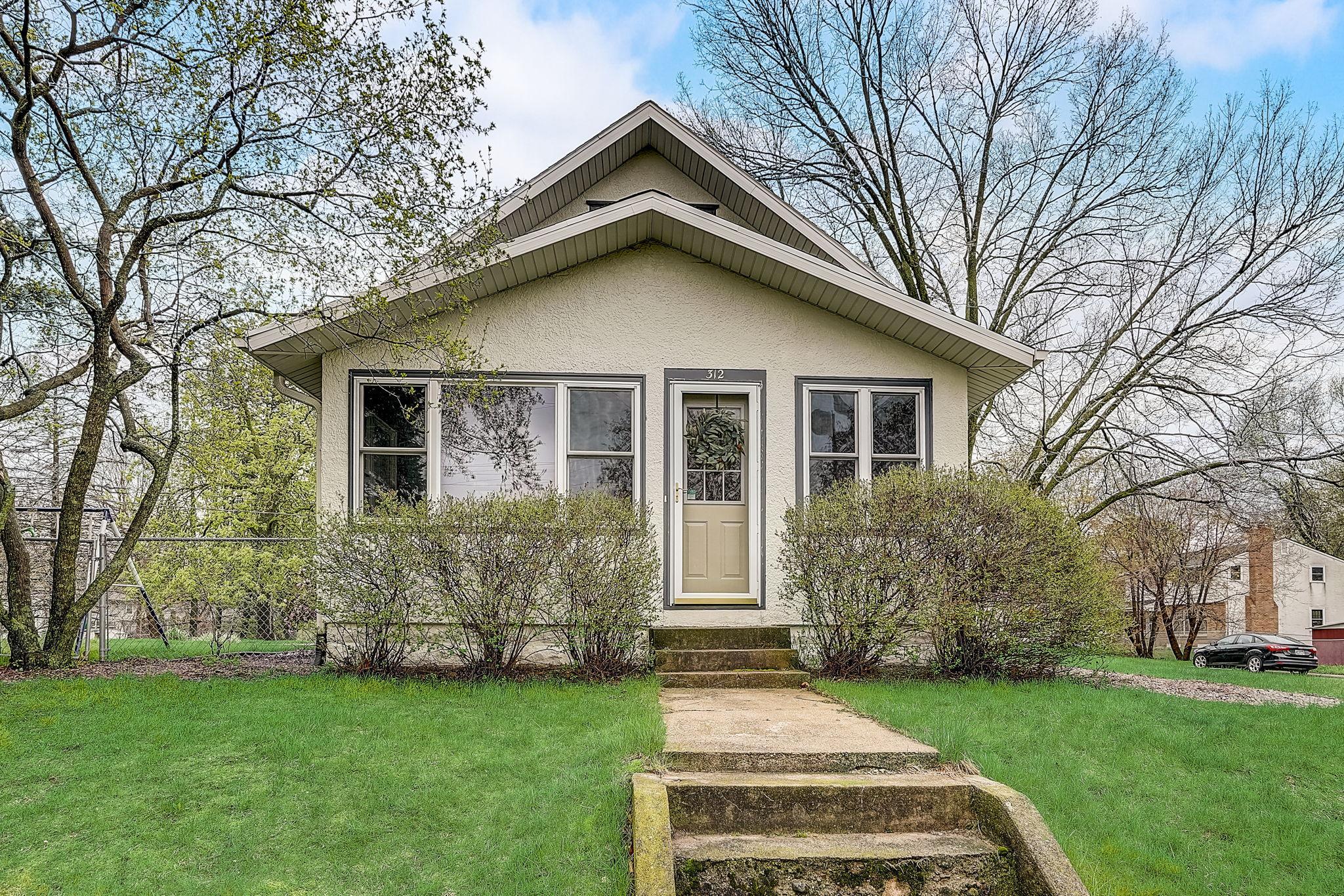 312 Orme Street W