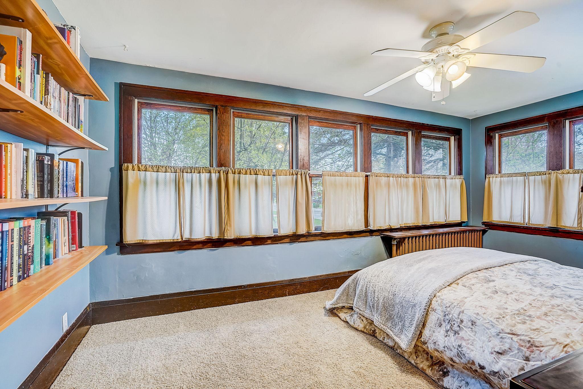 312 Orme Street W