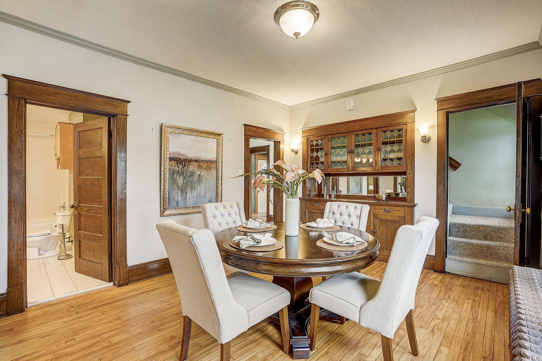 312 Orme Street W