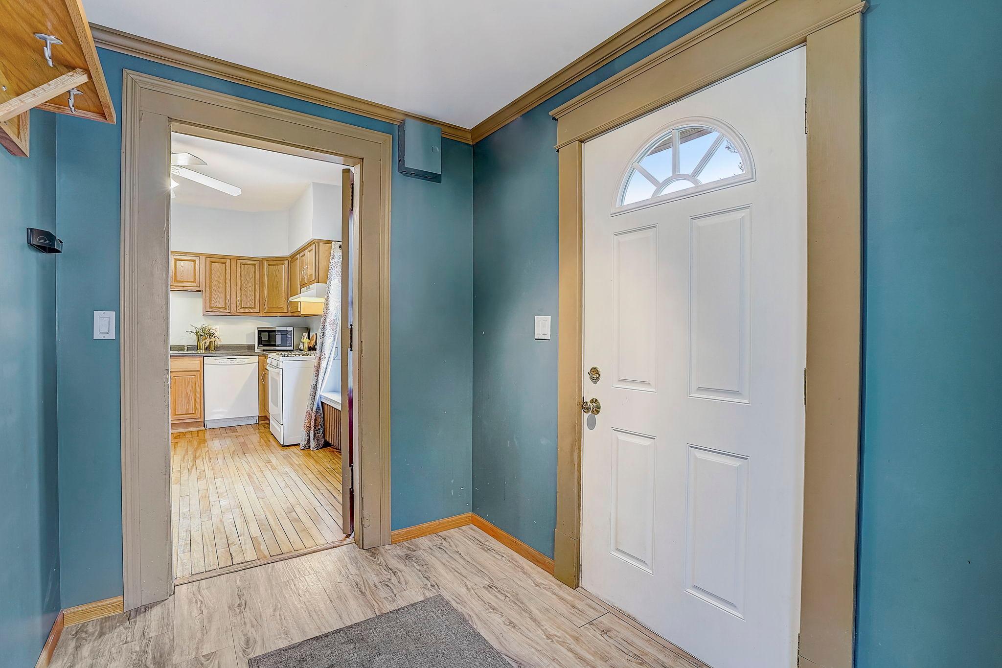 312 Orme Street W