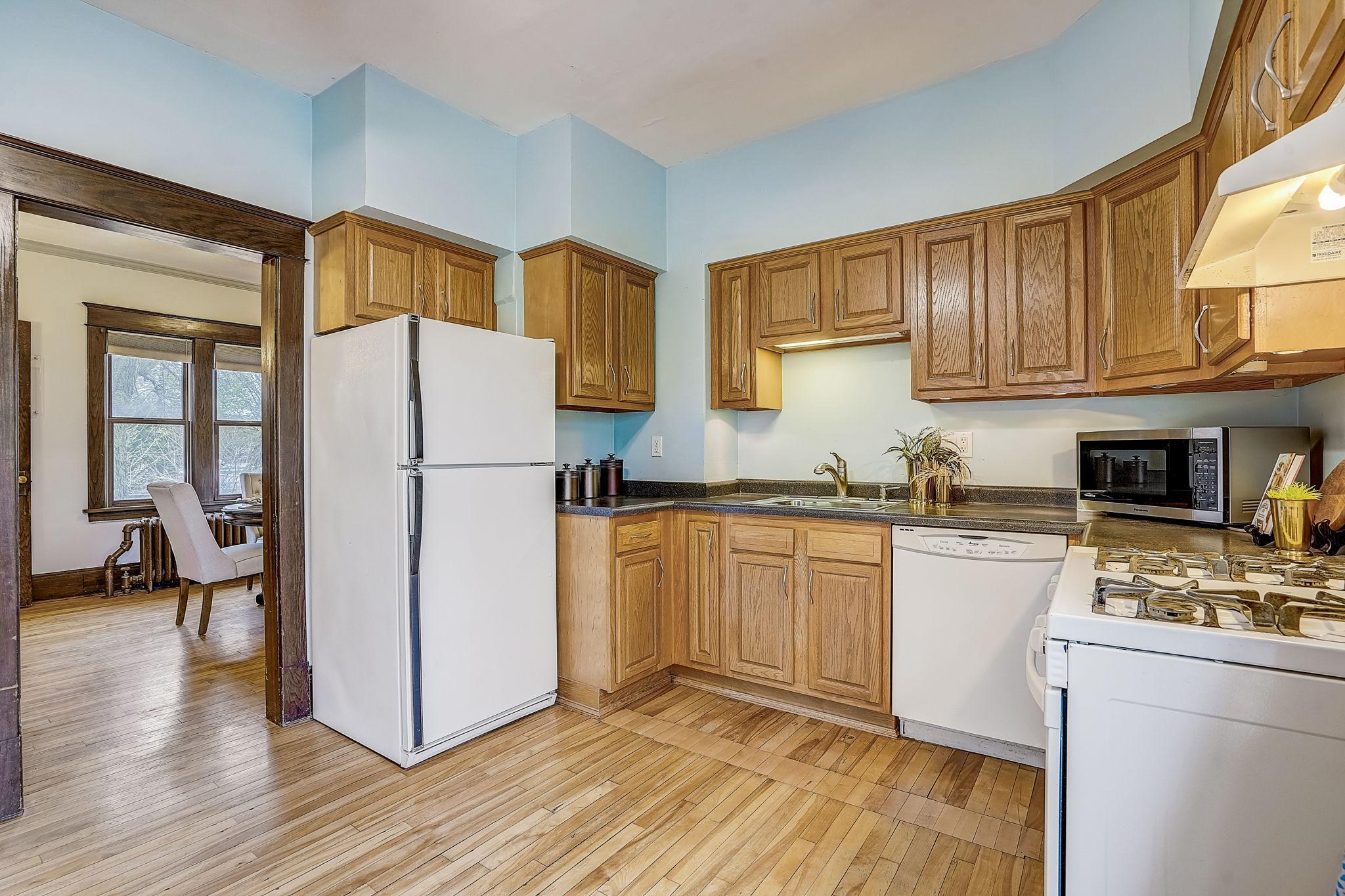 312 Orme Street W