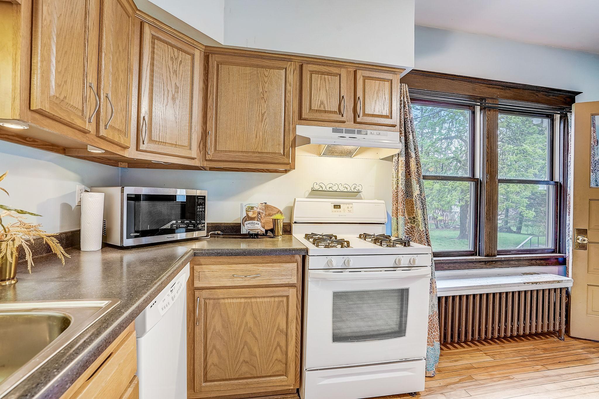 312 Orme Street W