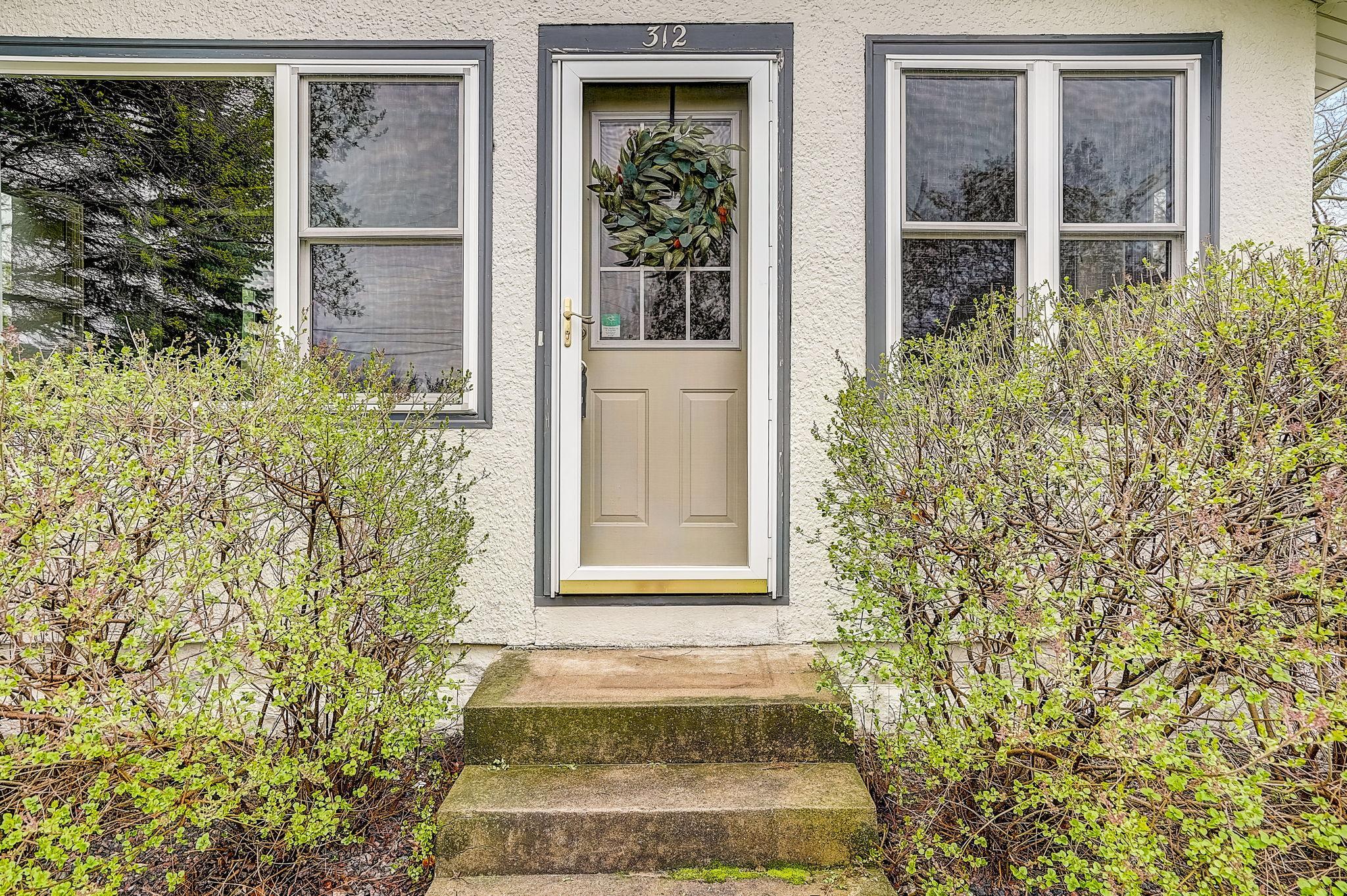 312 Orme Street W