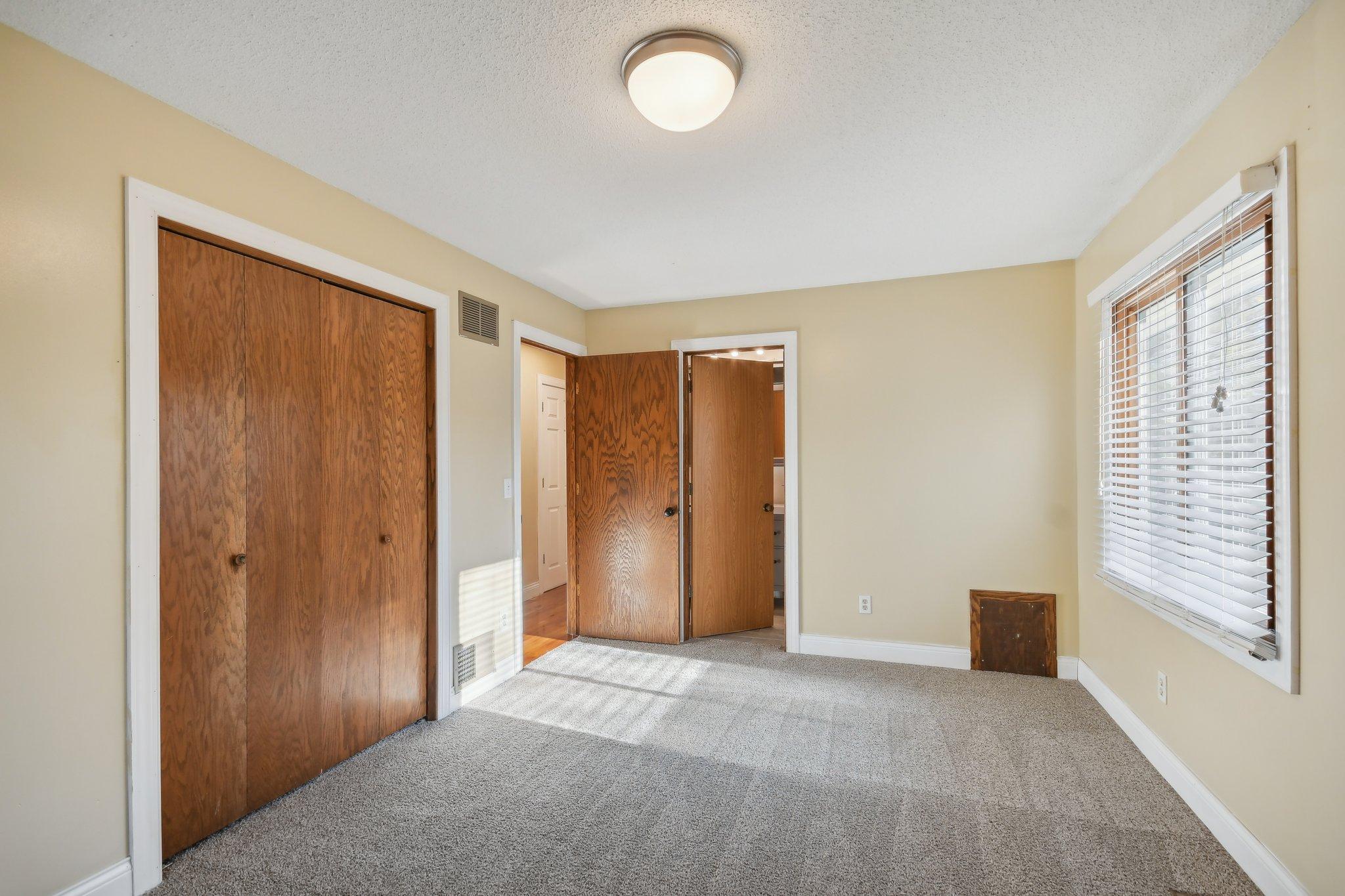 2516 E 125th Street