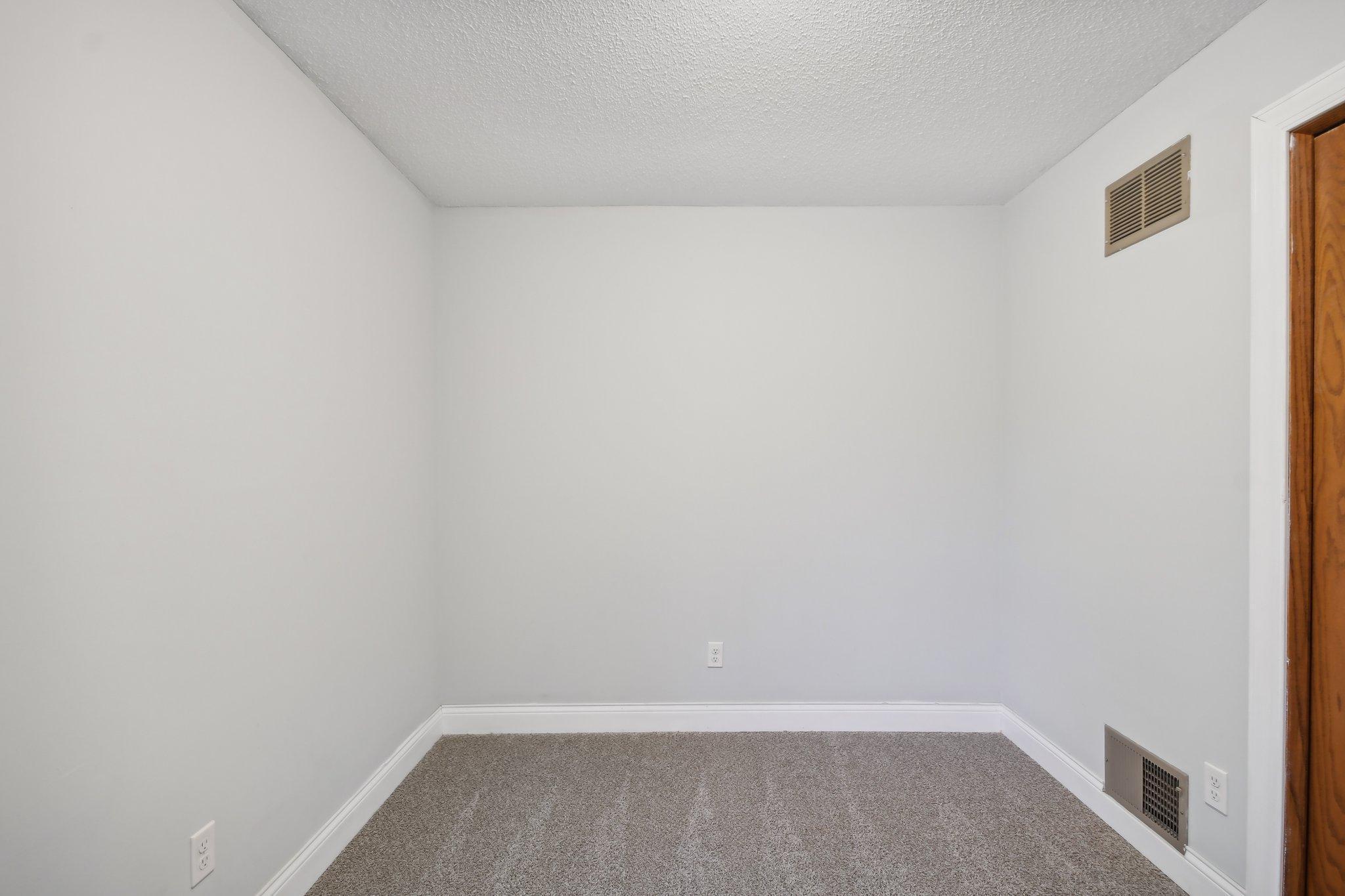 2516 E 125th Street