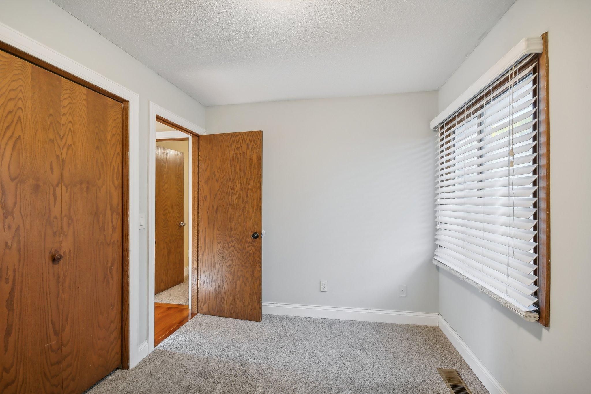 2516 E 125th Street