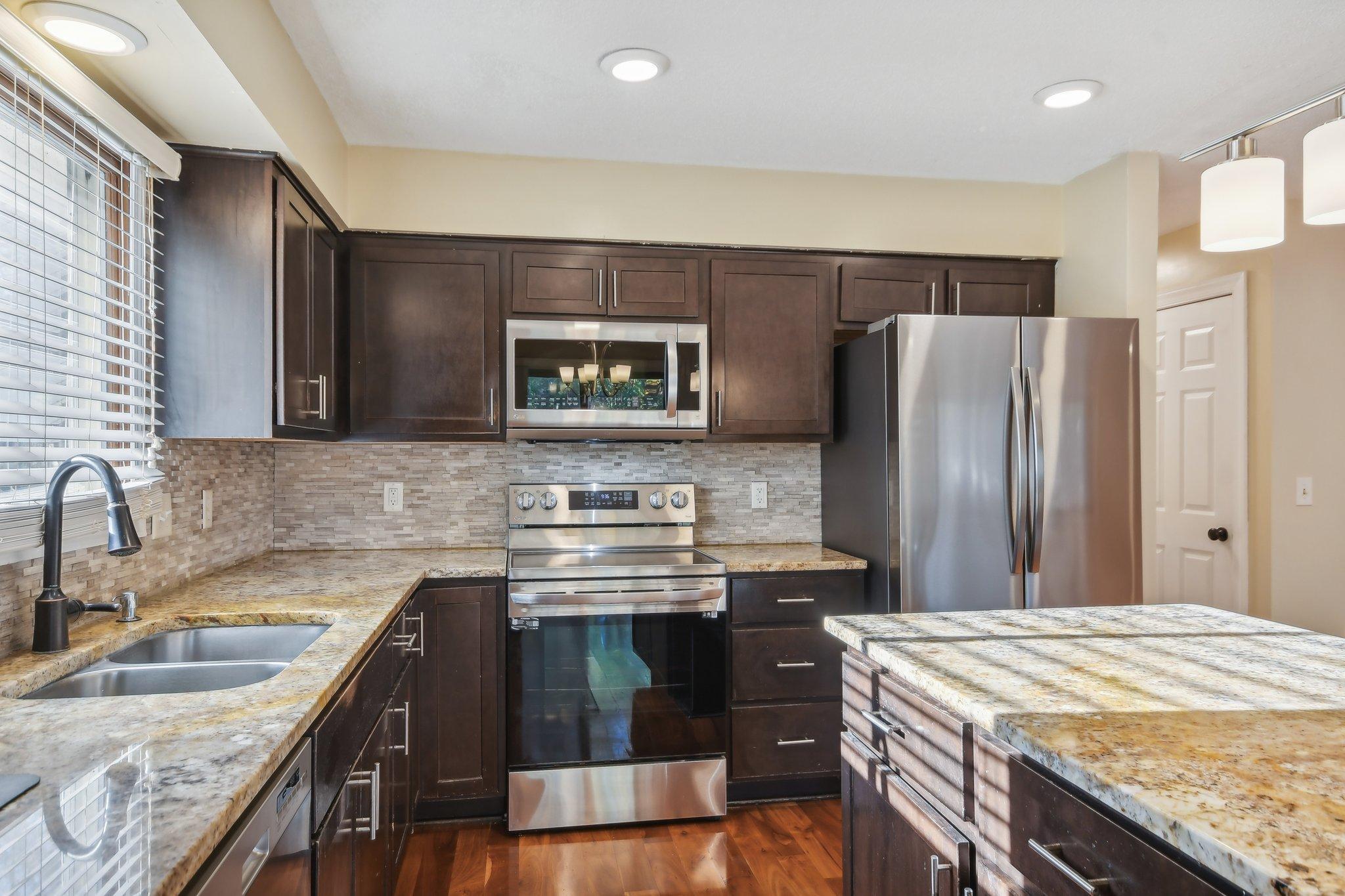 2516 E 125th Street