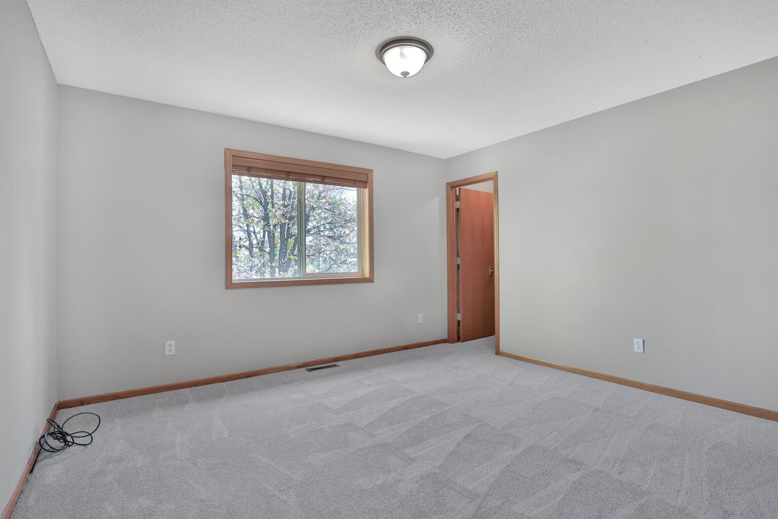 26477 8th Street W