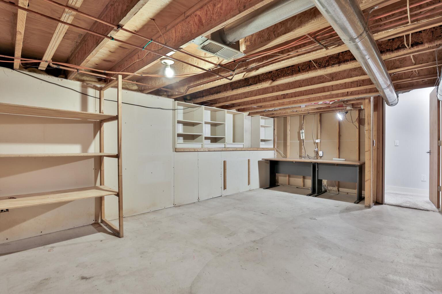 26477 8th Street W
