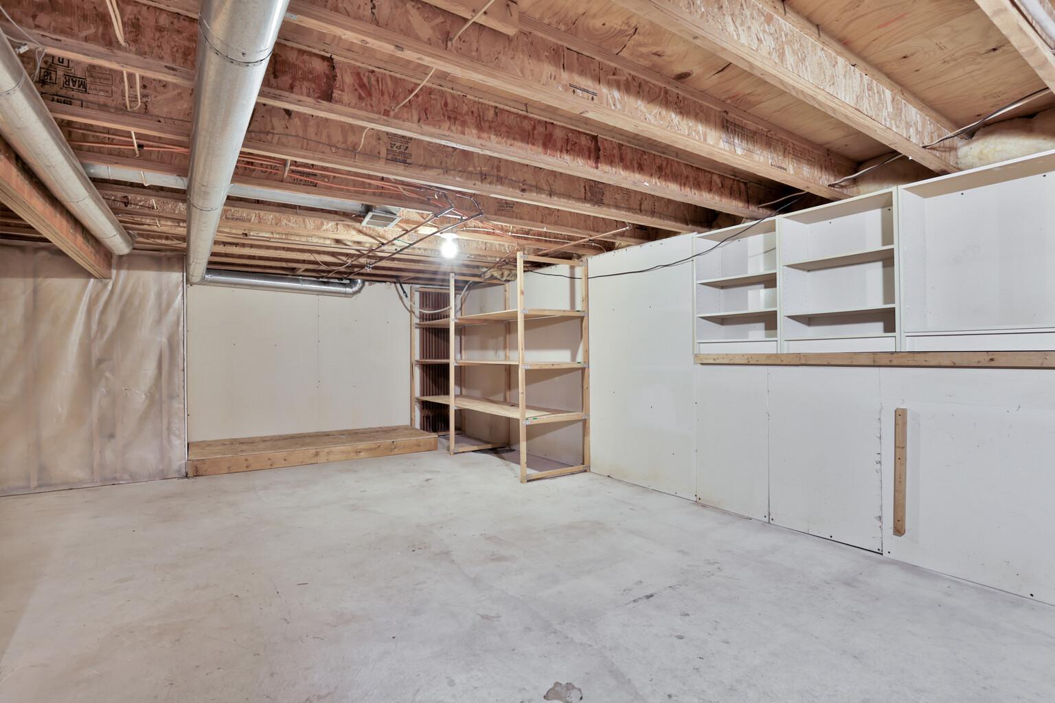 26477 8th Street W
