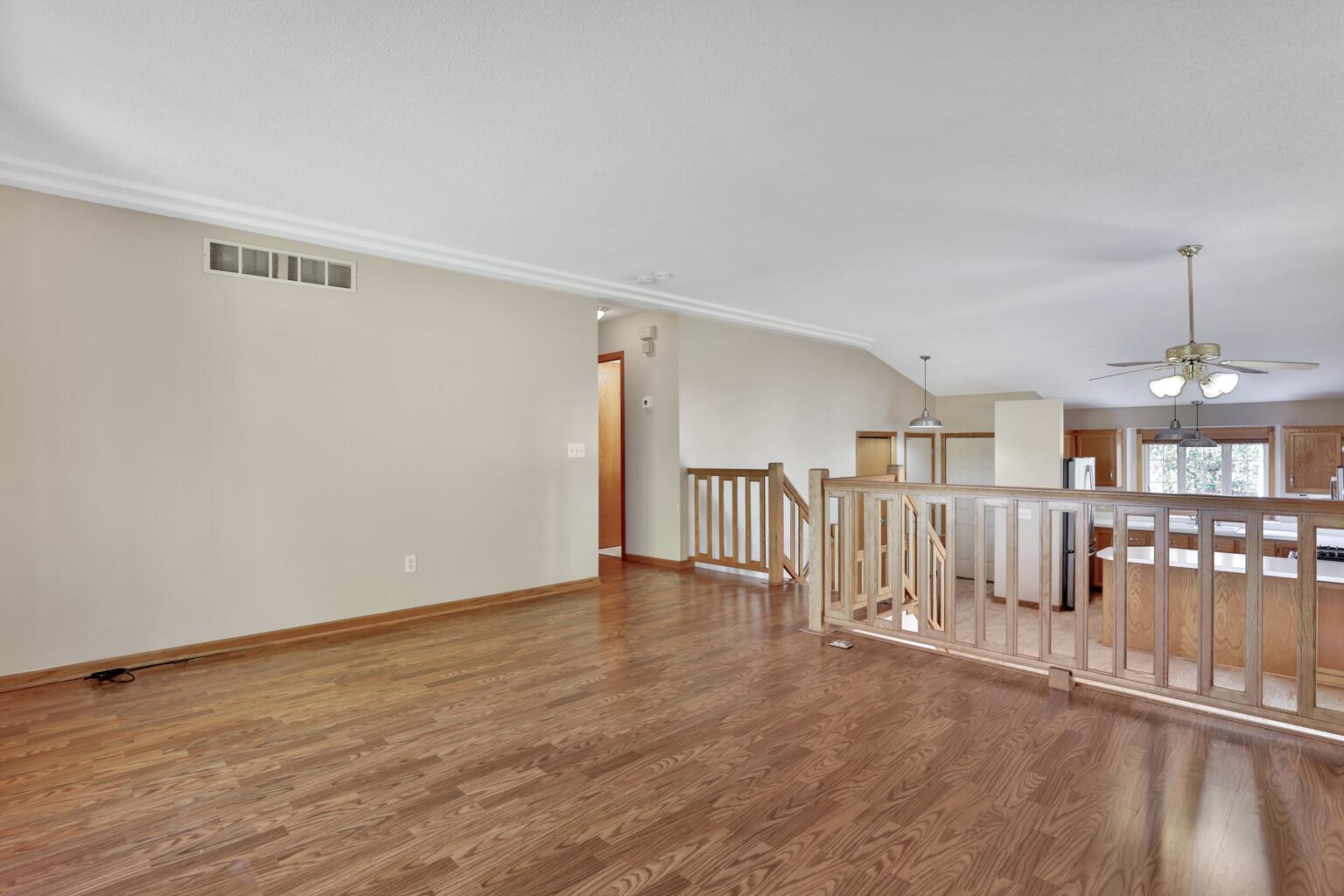 26477 8th Street W