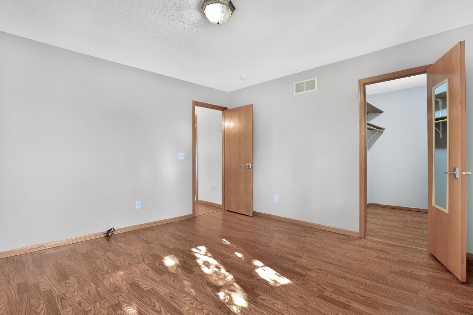 26477 8th Street W