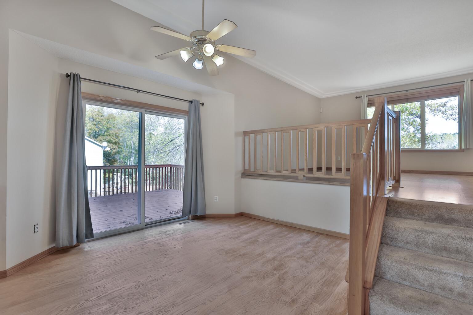 26477 8th Street W