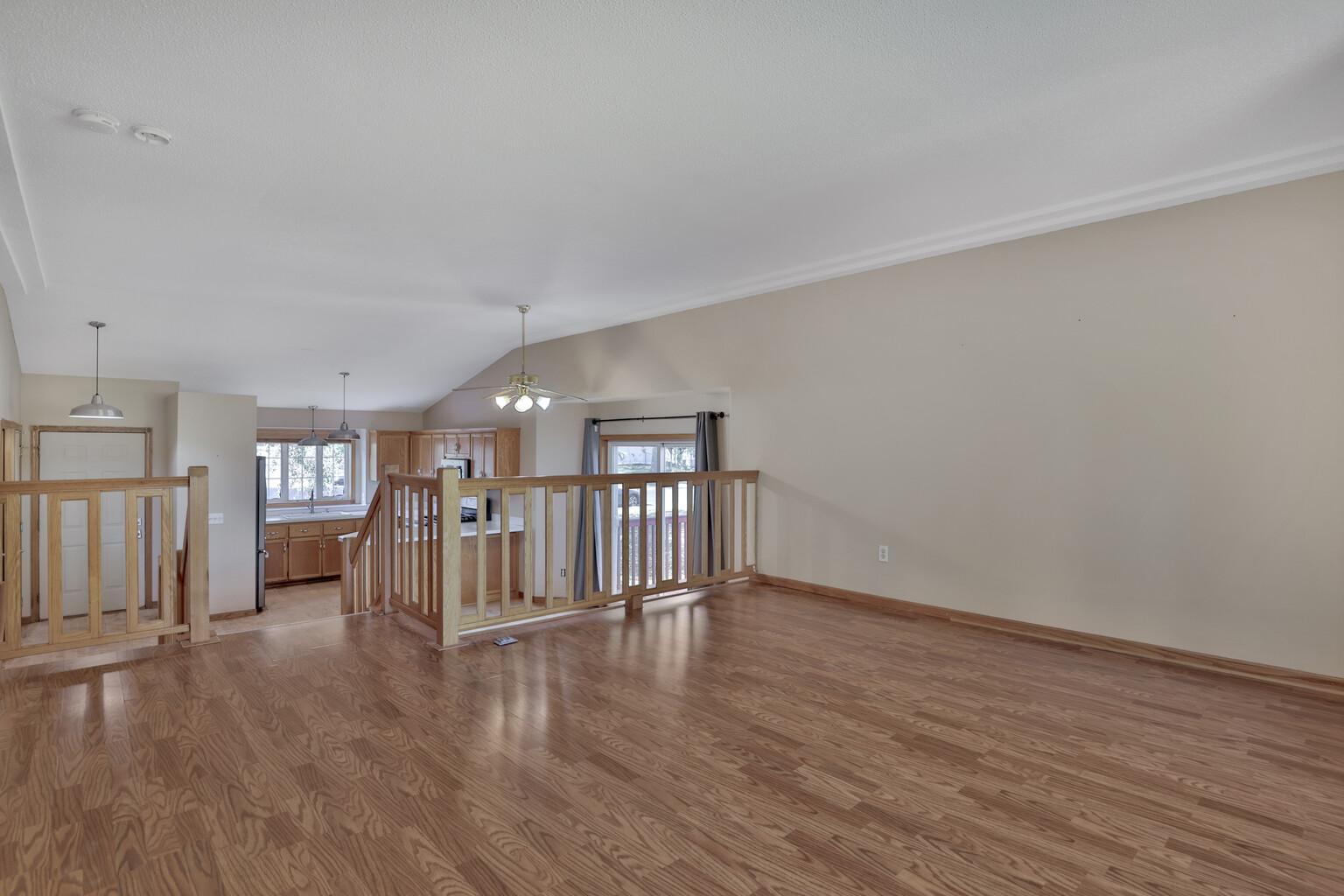 26477 8th Street W