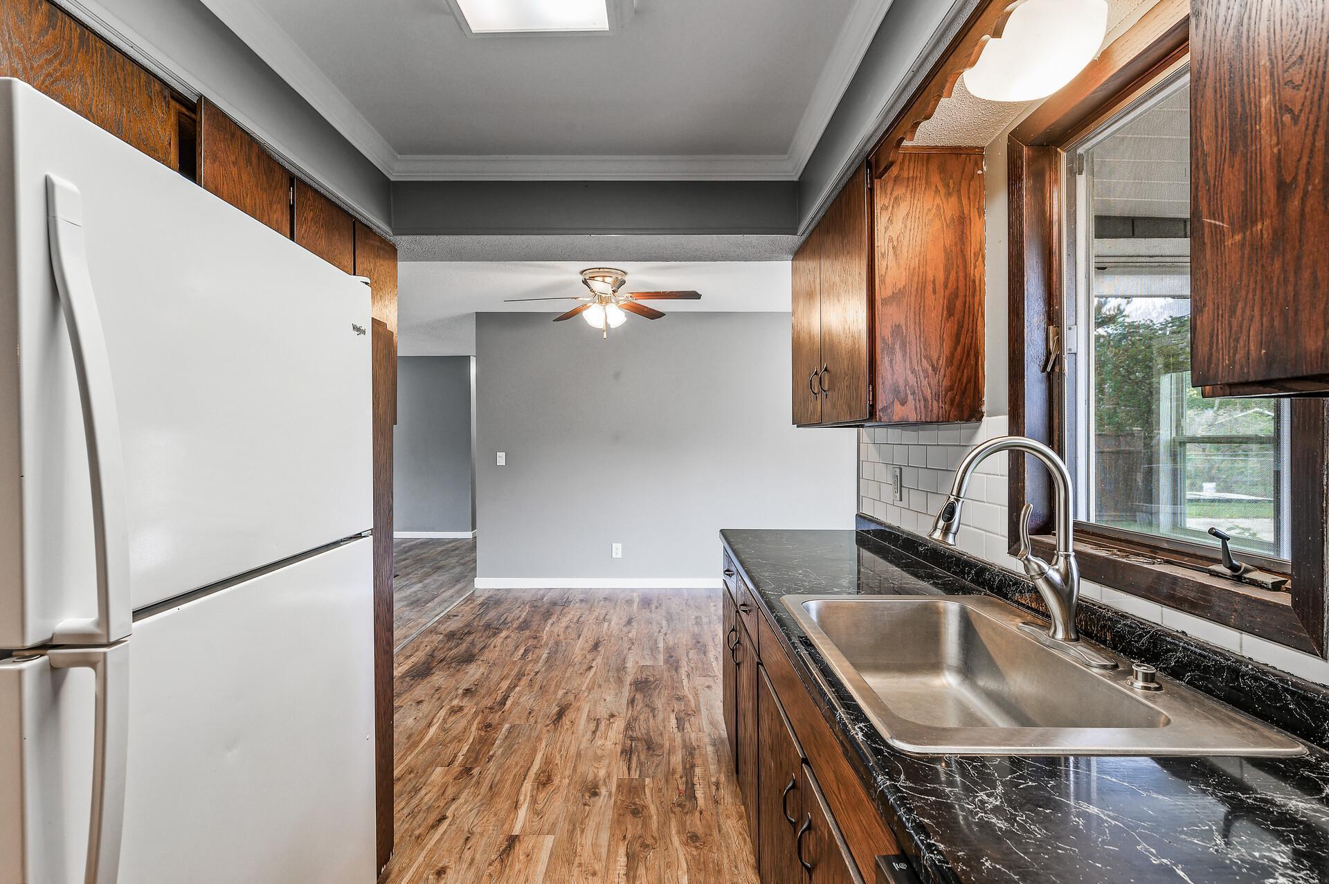 1319 21st Street W