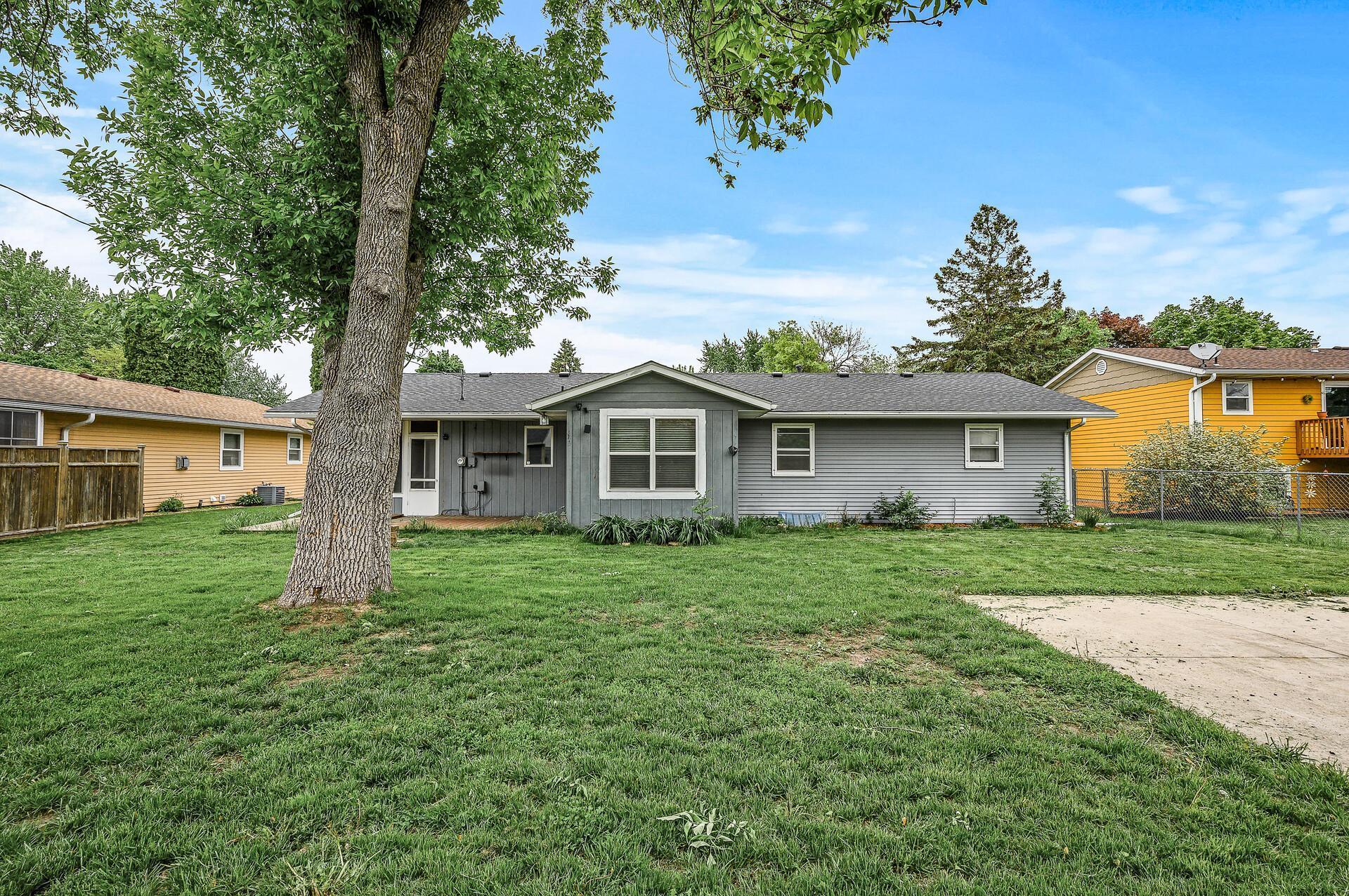 1319 21st Street W